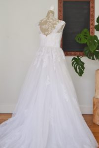 Ballgown Elizabeth wedding dress